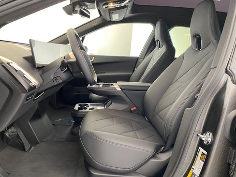 New 2026 BMW iX xDrive60 w/ Premium Package image 4