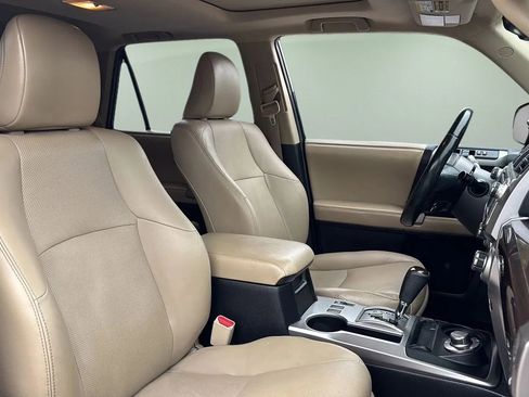Used 2015 Toyota 4Runner Limited image 23