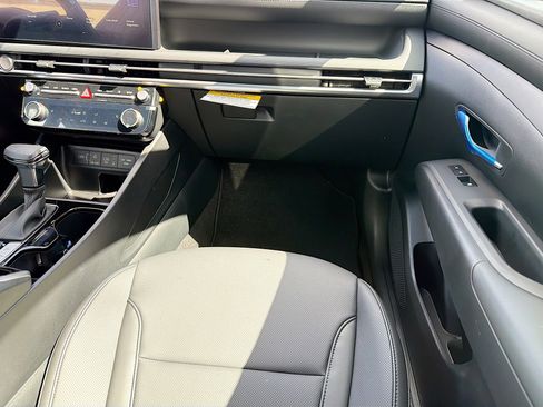 New 2026 Hyundai Santa Cruz SEL FWD image 17