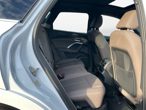 New 2025 Audi Q5 Premium image 11