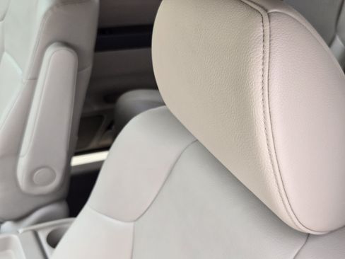 Used 2016 Honda Odyssey Touring Elite image 15
