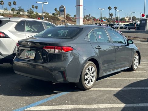Used 2025 Toyota Corolla LE FWD image 3