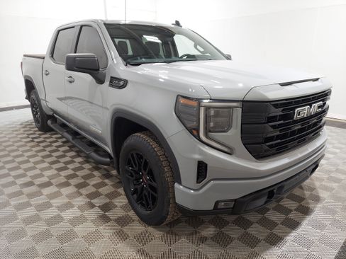 Used 2024 GMC Sierra 1500 Elevation AWD/4WD image 4
