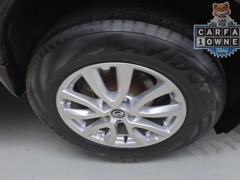 Used 2020 Nissan Rogue SV AWD/4WD image 17