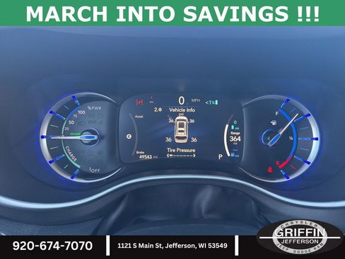 Used 2024 Chrysler Pacifica Select image 24