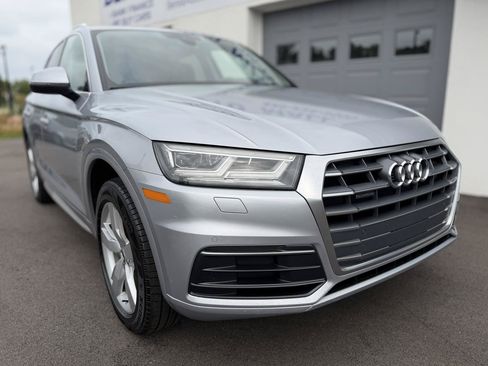 Used 2018 Audi Q5 2.0T Premium Plus w/ Premium Plus Package AWD/4WD image 5