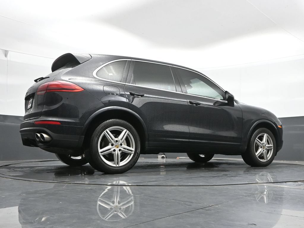 Used 2017 Porsche Cayenne S AWD/4WD image 38