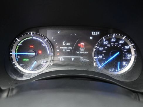 Used 2022 Toyota Highlander XLE AWD/4WD image 18