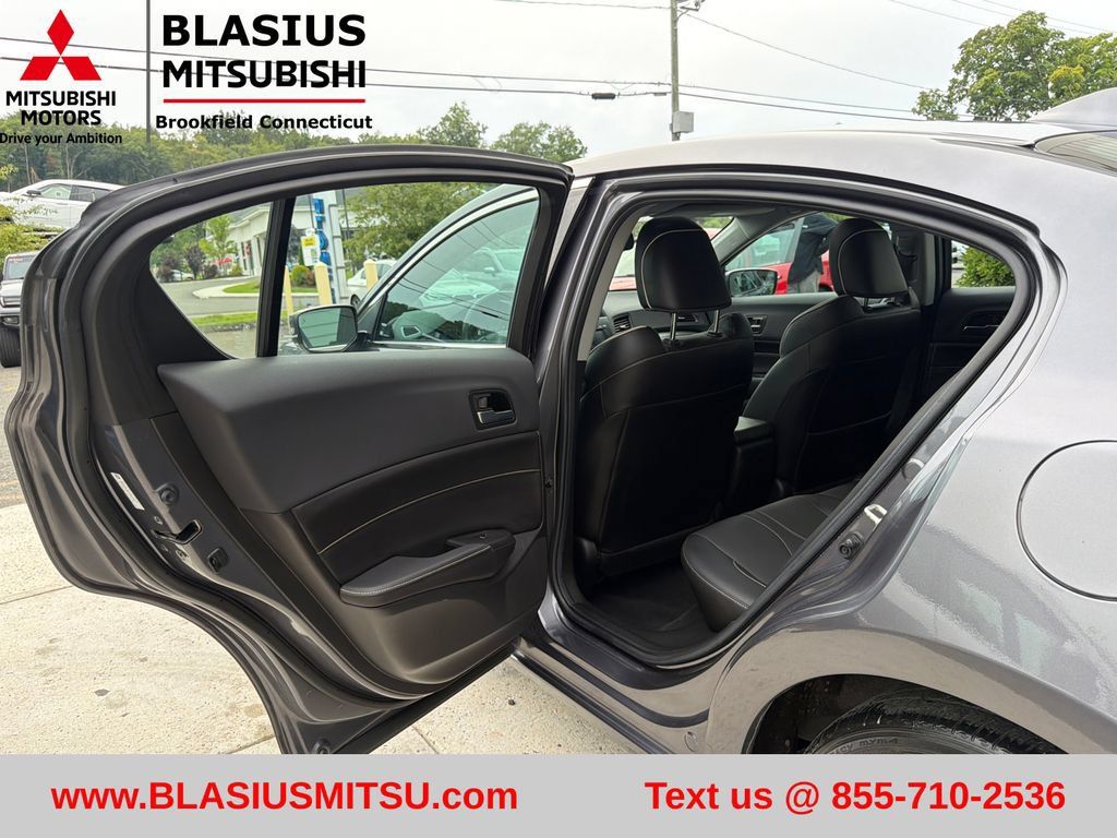 Used 2020 Acura ILX w/ Premium Package FWD image 31