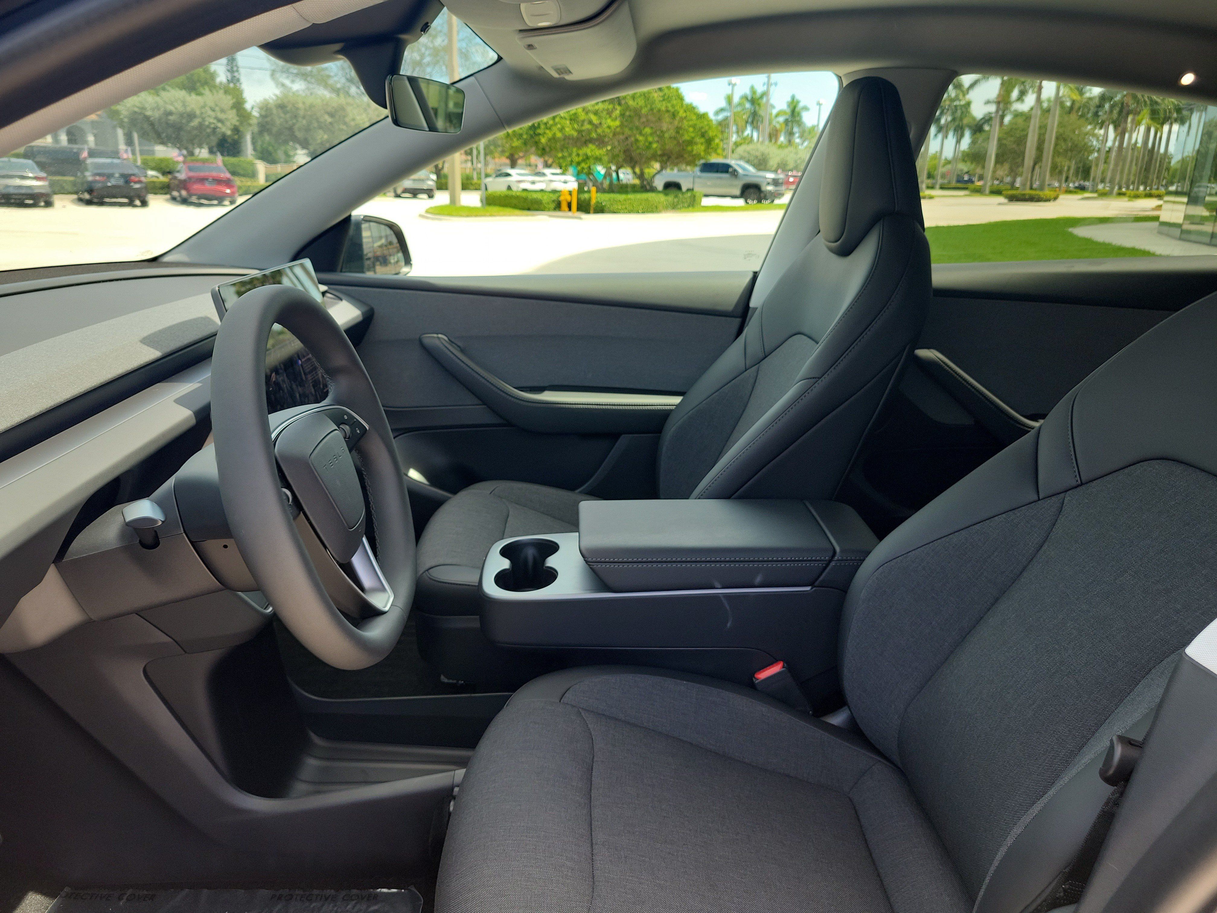 Used 2026 Tesla Model Y 2WD image 25