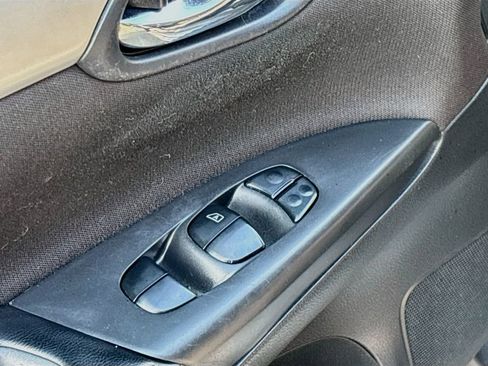 Used 2019 Nissan Sentra S FWD image 17