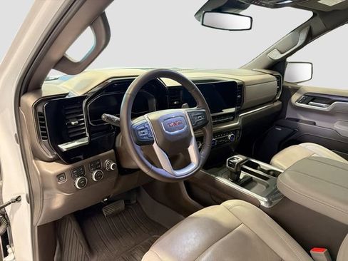 Used 2023 GMC Sierra 1500 SLT w/ SLT Premium Package image 8