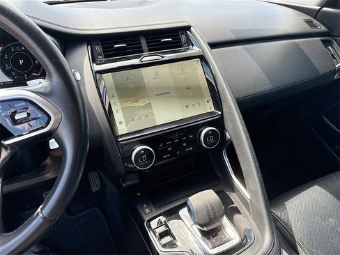 Used 2021 Jaguar E-PACE SE image 16