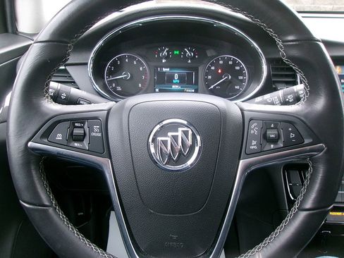 Used 2018 Buick Encore Preferred image 18