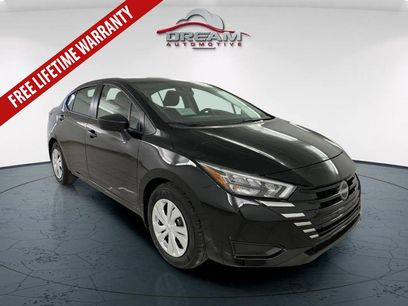 New 2025 Nissan Versa S w/ Trunk Package