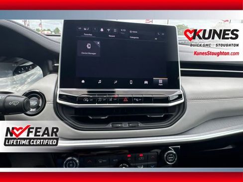 Used 2025 Jeep Compass Limited AWD/4WD image 19