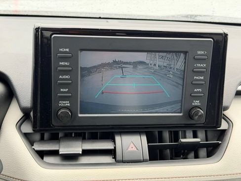 Certified 2019 Toyota RAV4 XLE w/ Convenience Package AWD/4WD image 16