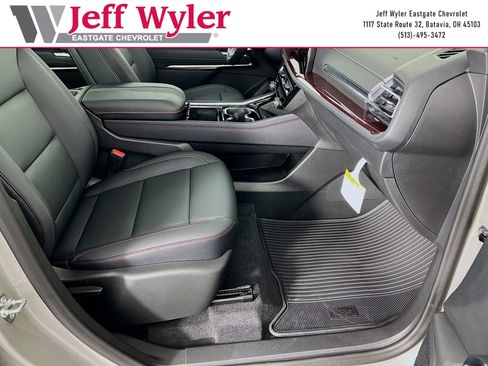 New 2026 Chevrolet Traverse Z71 w/ Driver Confidence Package image 23