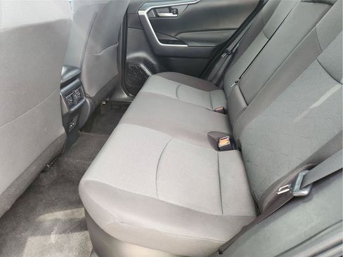 Used 2025 Toyota RAV4 XLE AWD/4WD image 23