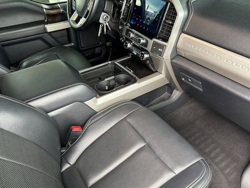 Used 2022 Ford F250 Lariat w/ FX4 Off-Road Package image 13