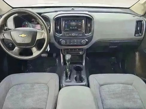 Used 2022 Chevrolet Colorado W/T image 10