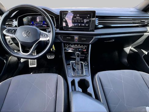 Used 2025 Volkswagen Jetta Sport FWD image 13