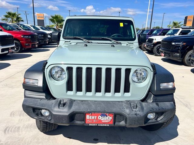 Used 2023 Jeep Wrangler Unlimited Sport w/ Sun And Sound Package AWD/4WD image 2