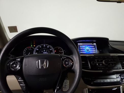 Used 2017 Honda Accord LX image 12