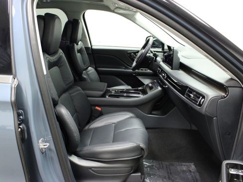 New 2026 Lincoln Aviator Reserve image 17