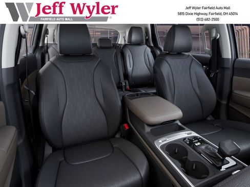 New 2026 Kia Carnival SX FWD image 16