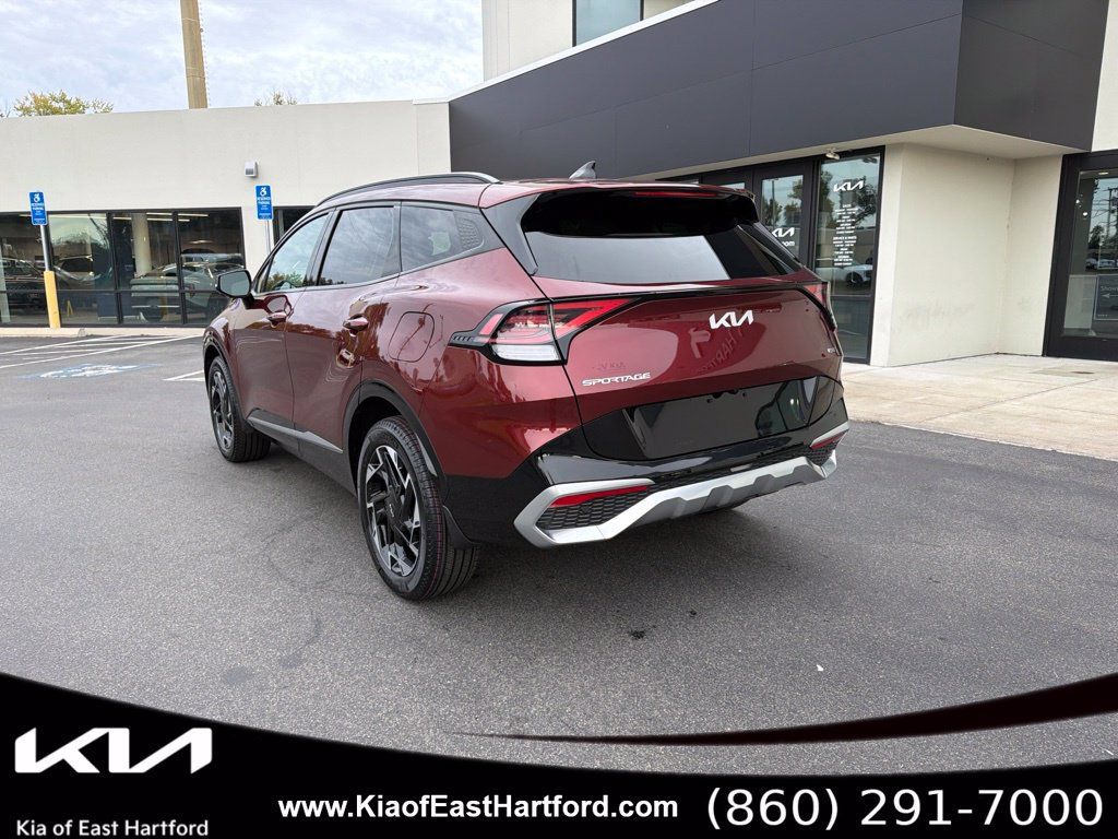 Certified 2024 Kia Sportage SX AWD/4WD image 10