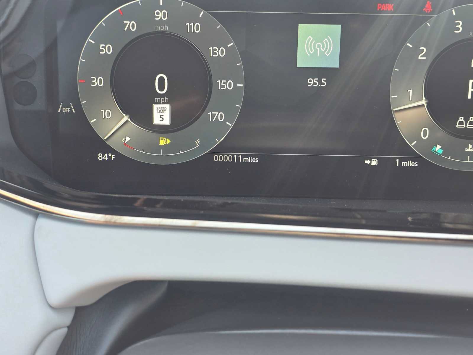 New 2026 Land Rover Range Rover Evoque Dynamic SE AWD/4WD image 27