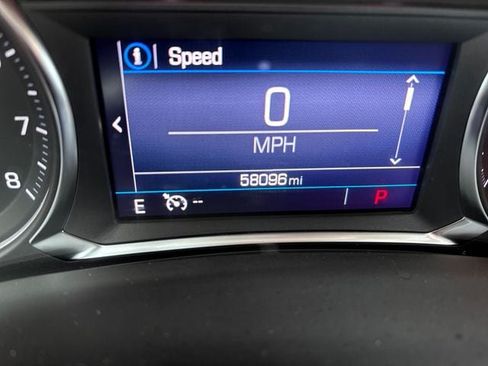 Used 2022 GMC Terrain SLE w/ Driver Convenience Package FWD image 16