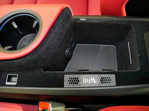 Certified 2023 Porsche Taycan 4S image 33