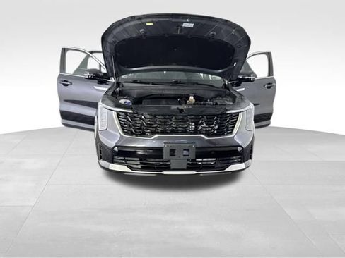 Certified 2025 Kia Sorento EX w/ Panoramic Sunroof Package FWD image 13
