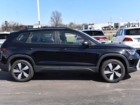 Used 2025 Volkswagen Taos S image 5