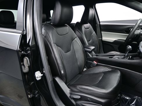 Used 2023 Jeep Compass Limited AWD/4WD image 15