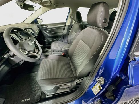 Certified 2023 Volkswagen Jetta S FWD image 19