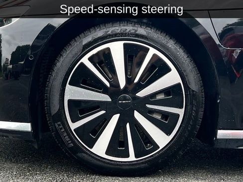 Used 2025 Lucid Air Touring AWD/4WD image 4