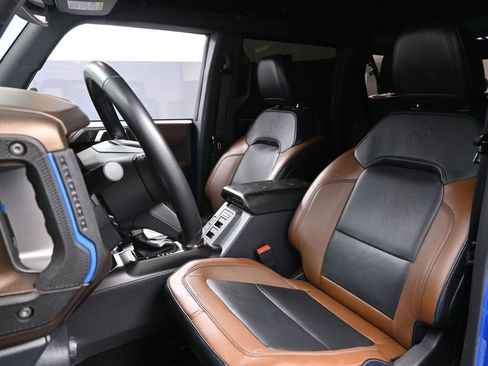 Used 2022 Ford Bronco Outer Banks image 9