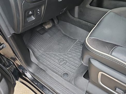 Used 2023 RAM 1500 Laramie AWD/4WD image 45