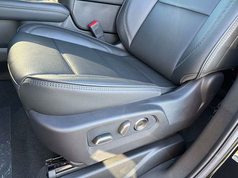 New 2026 GMC Yukon XL Denali AWD/4WD image 18