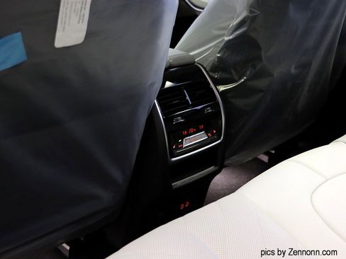 New 2026 BMW X5 xDrive40i w/ Climate Comfort Package AWD/4WD image 14