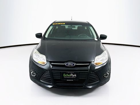 Used 2012 Ford Focus SE image 2