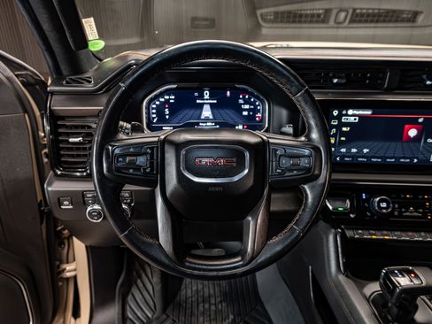 Used 2023 GMC Sierra 1500 AT4 w/ AT4 Preferred Package AWD/4WD image 15