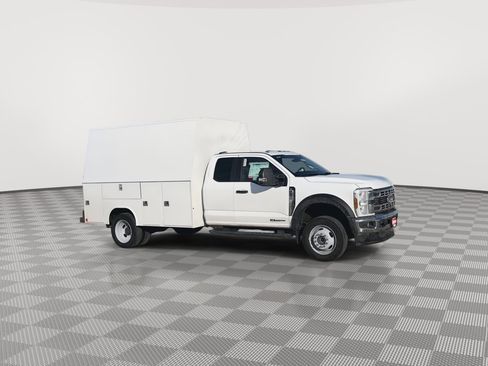 New 2025 Ford F550 4x4 SuperCab Super Duty image 36
