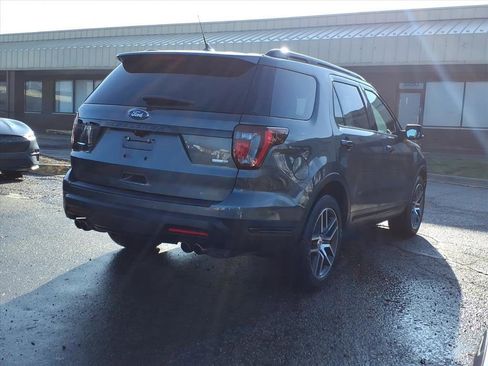 Used 2019 Ford Explorer Sport w/ Equipment Group 401A image 5