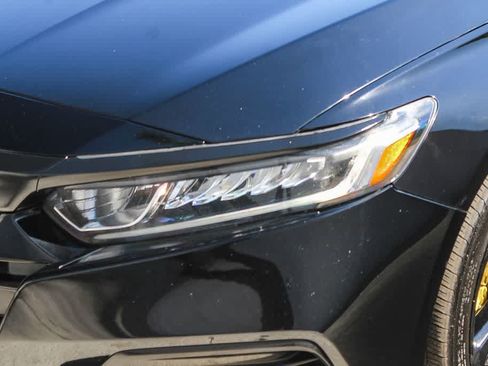 Certified 2018 Honda Accord Sport image 10
