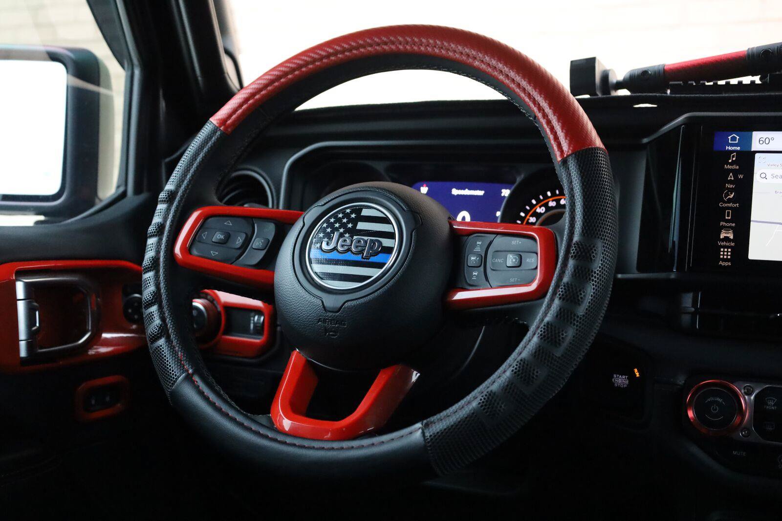 Used 2025 Jeep Gladiator Rubicon AWD/4WD image 31