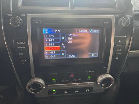 Used 2012 Toyota Camry SE FWD image 22